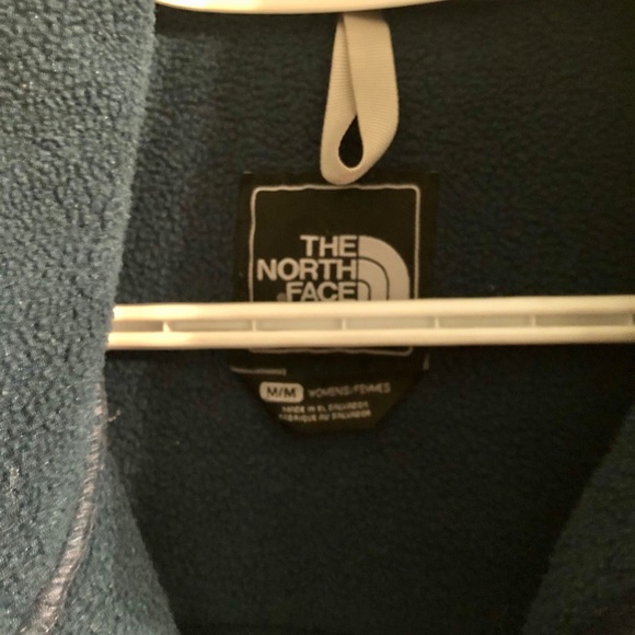 Medium North Face Jacket - Picture 3 of 3